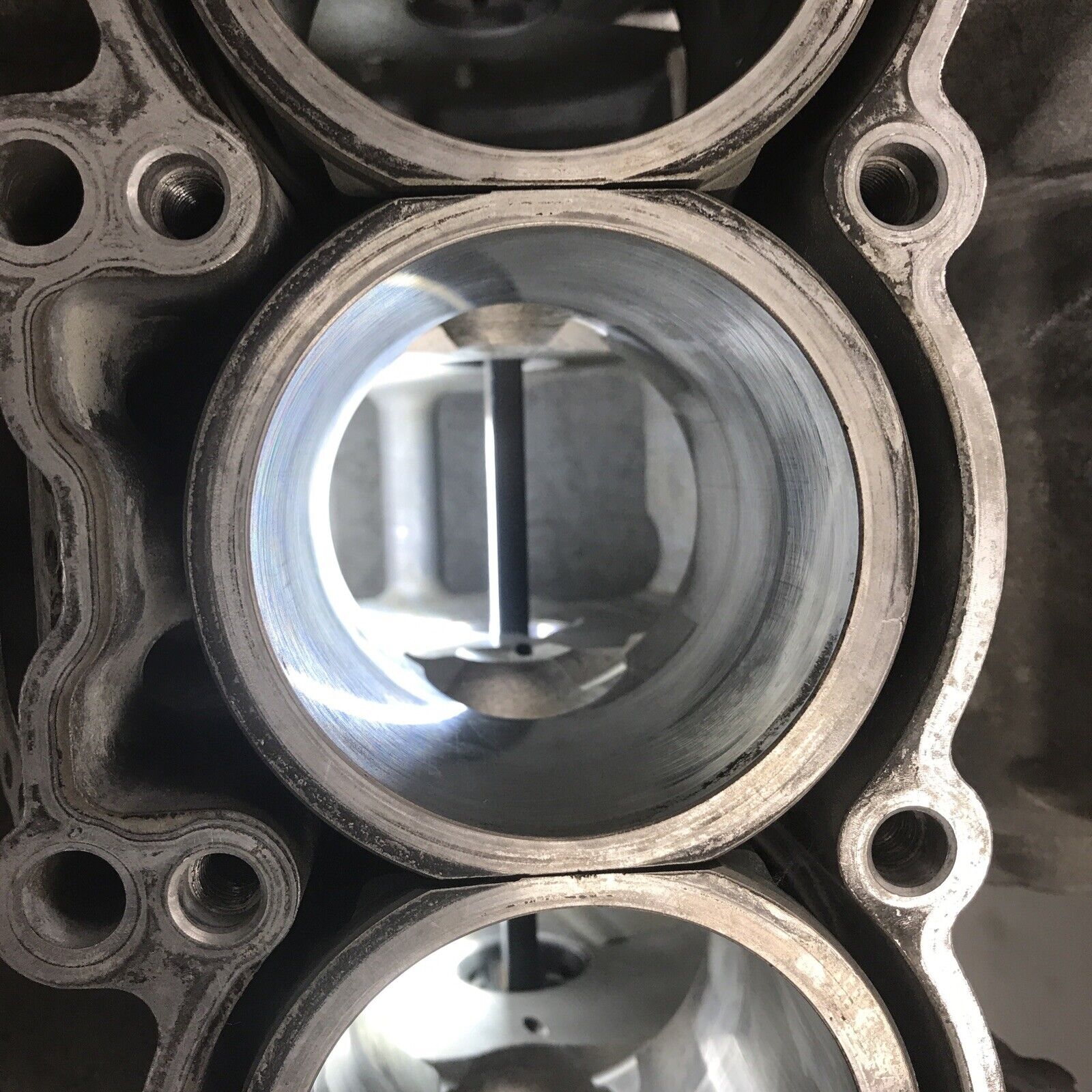 5674903