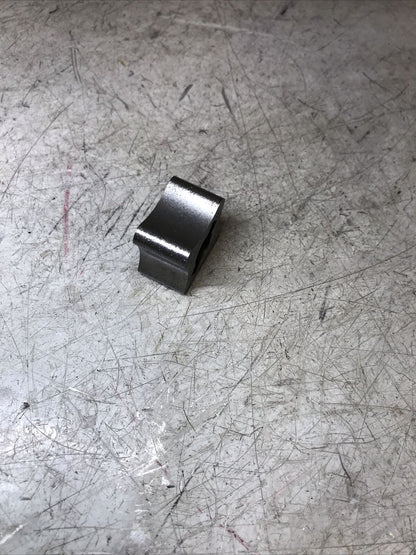 5674795