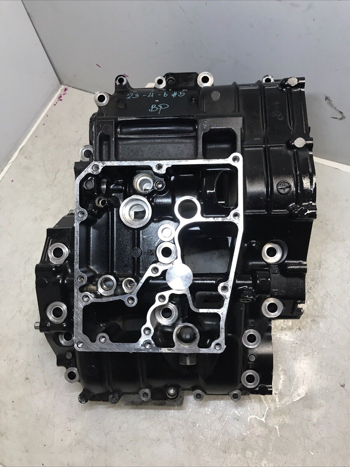 5674489