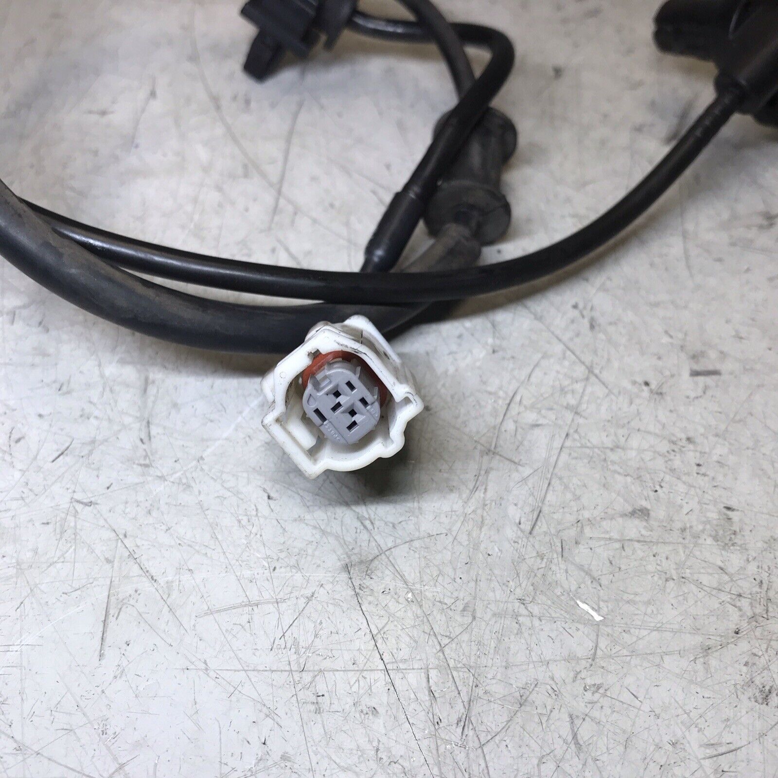 5674587