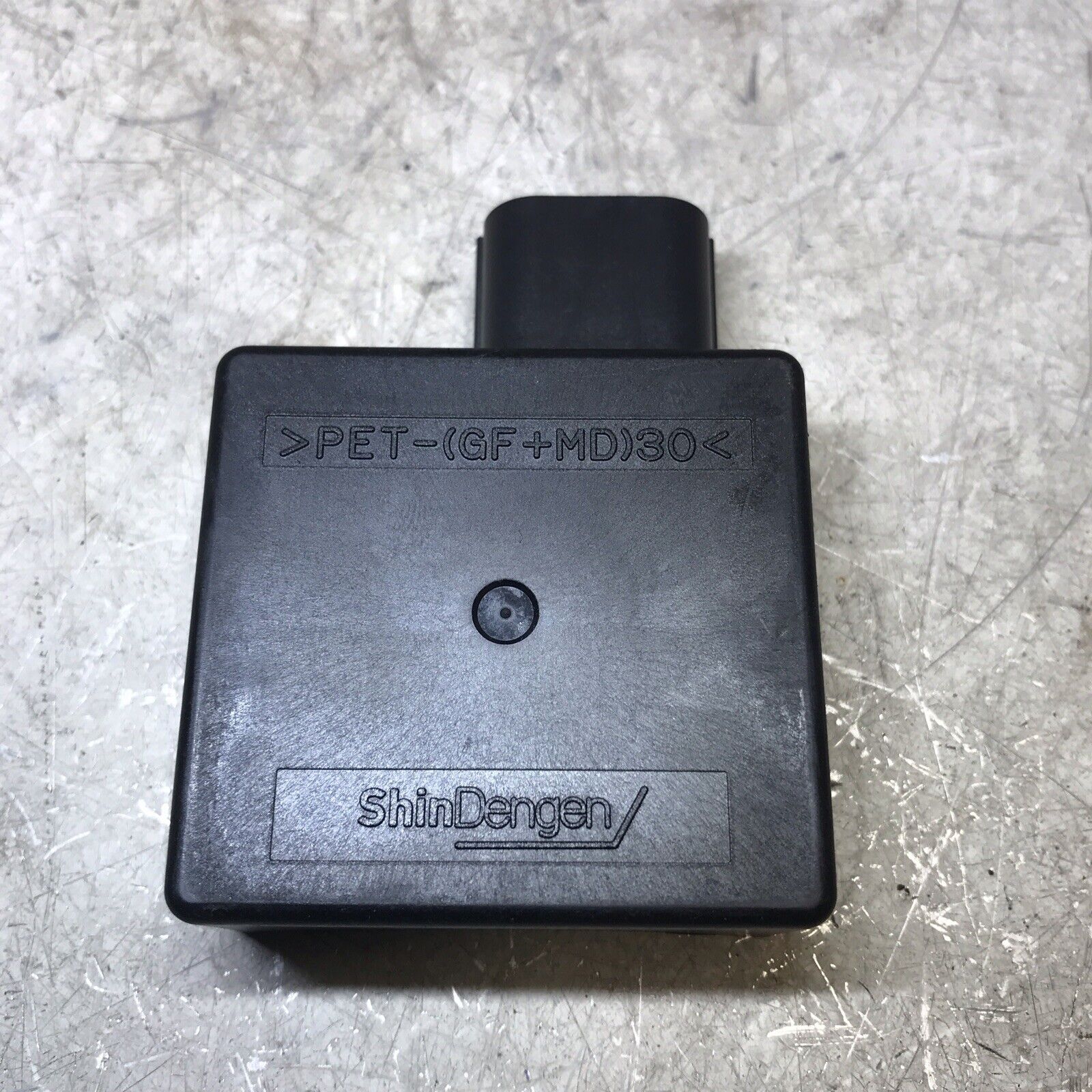 5674689
