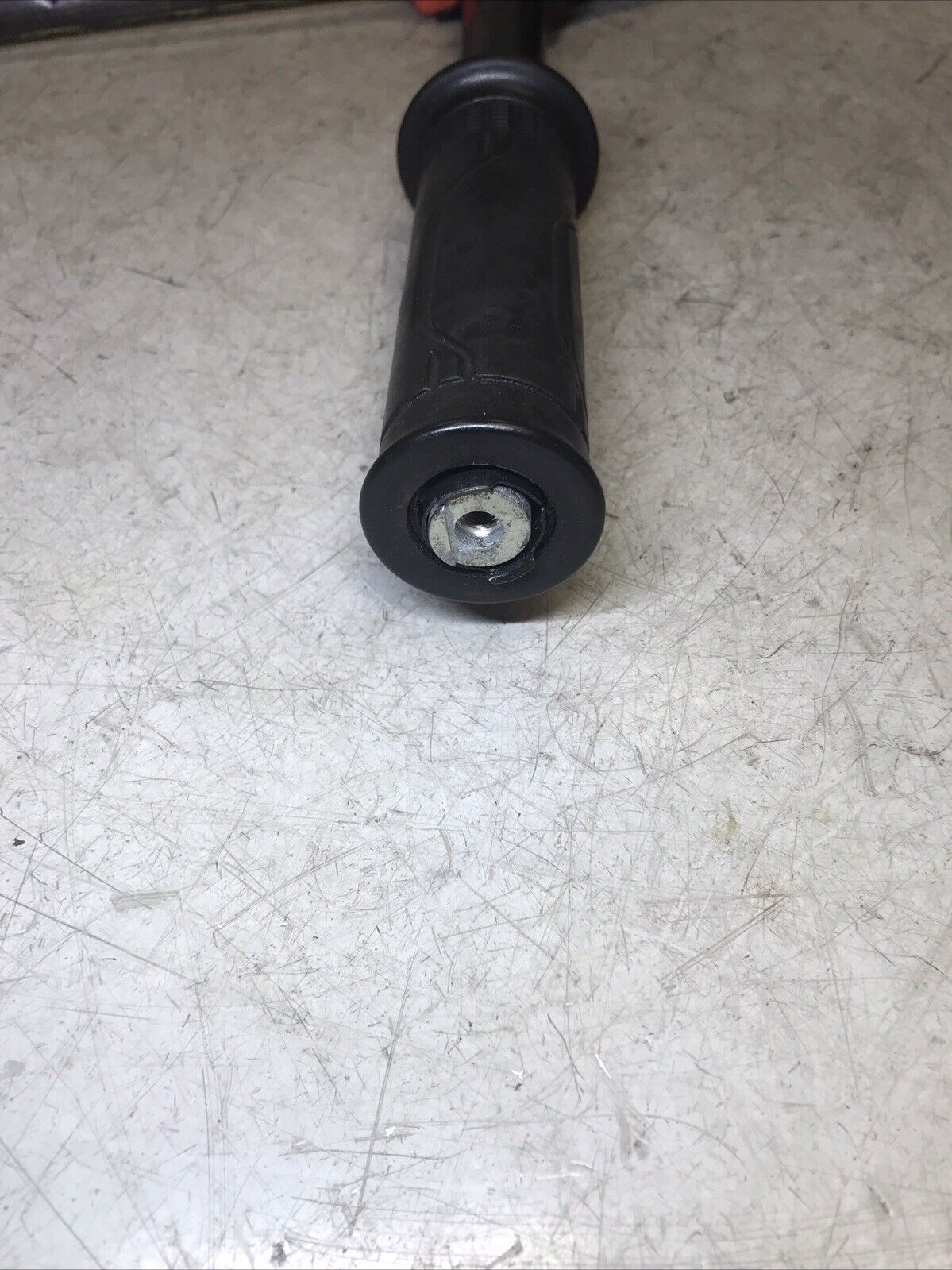 5674500