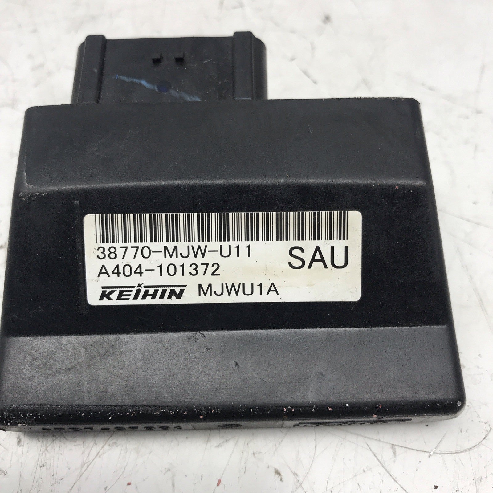 8660470