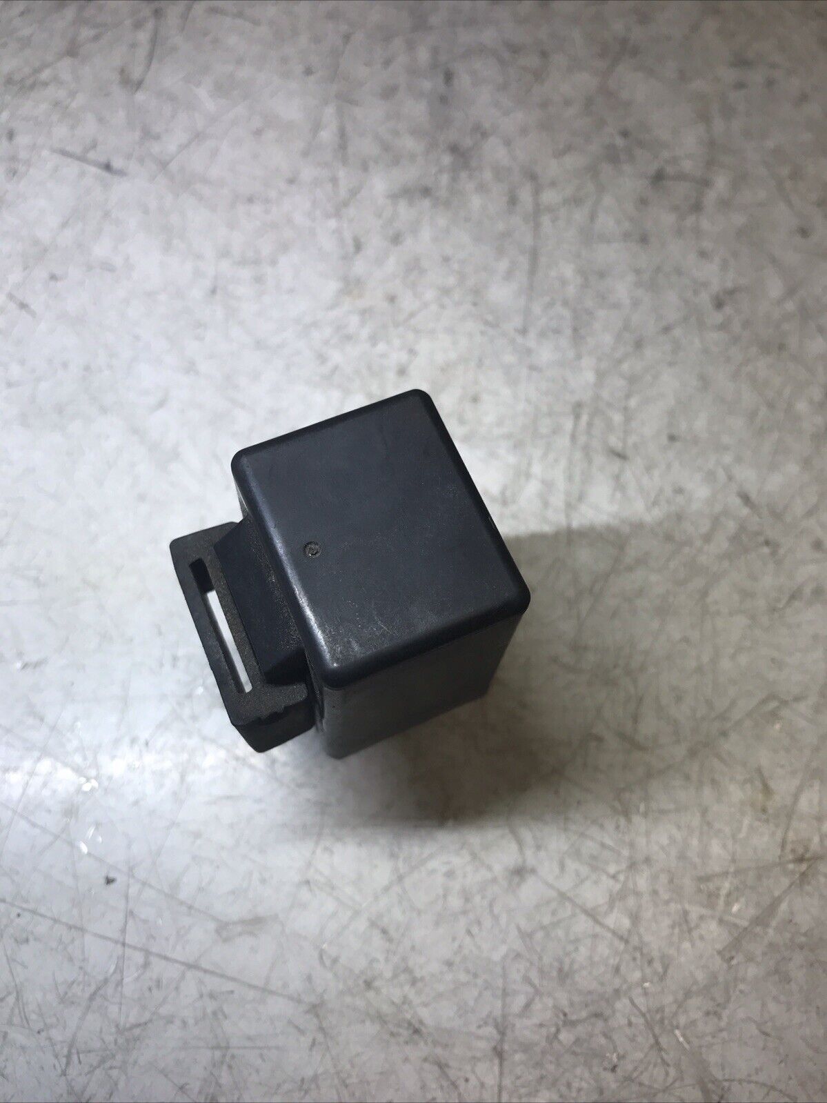 5674498