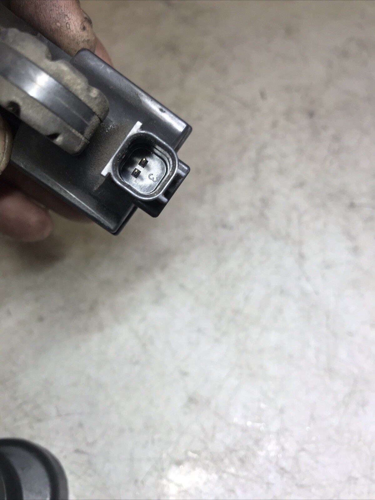 5674635