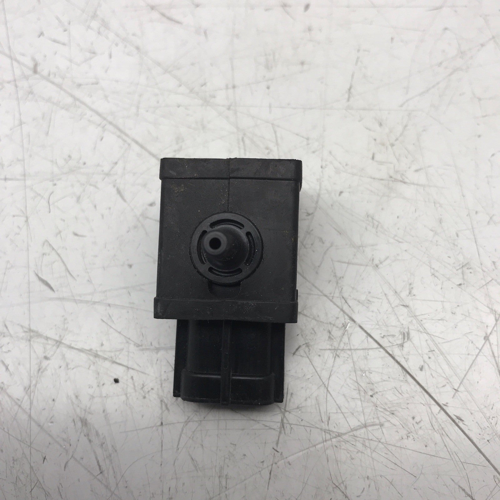 8850060