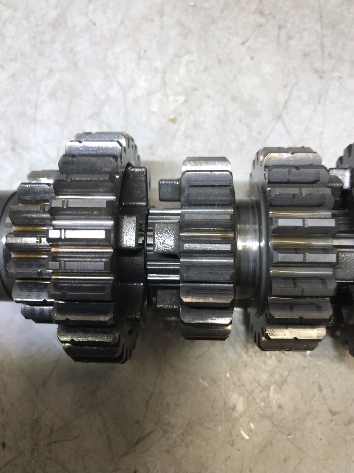 5674931