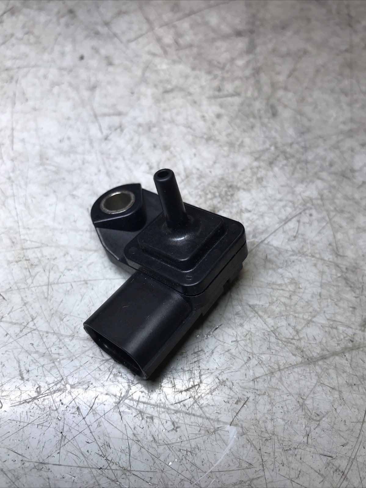 7954000