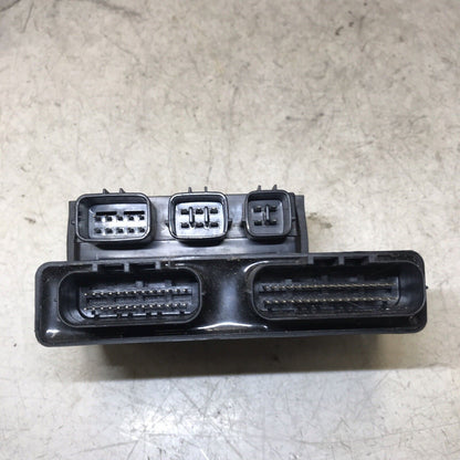 5674722