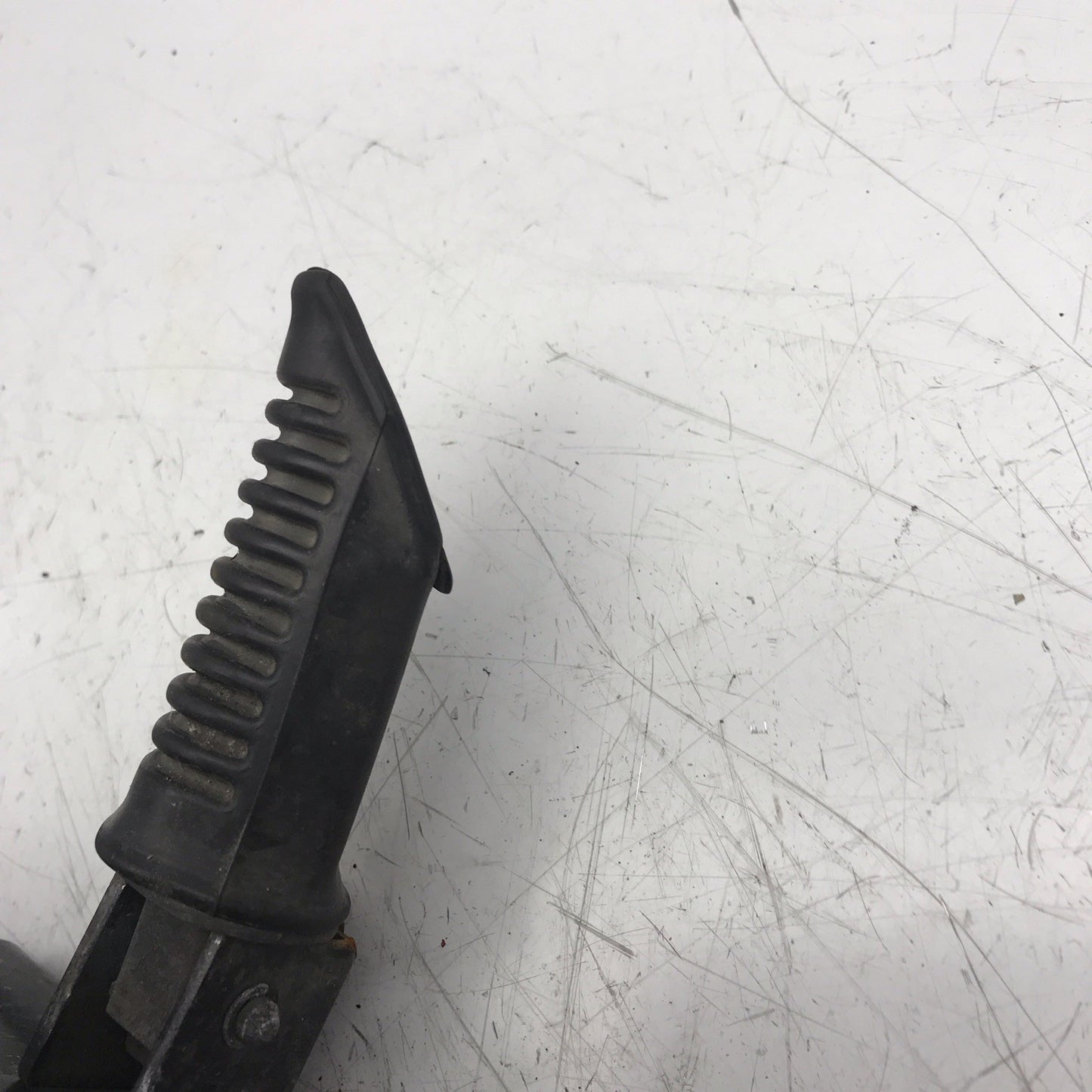 8850076